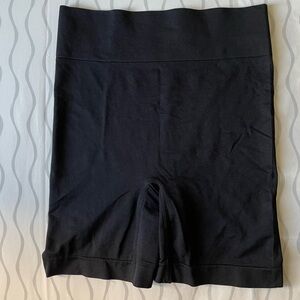 SkinnyGirl Size XL  Shaping Seamless Slip Black Short